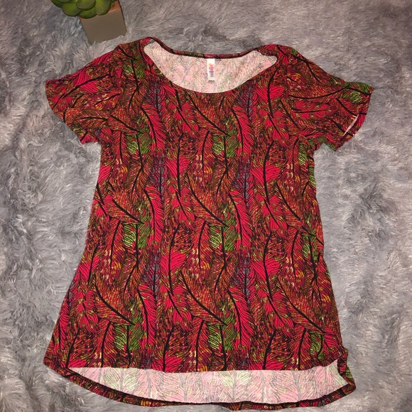 LuLaRoe Tops - Lularoe Classic T
